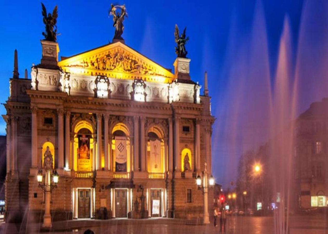 Mini Economy Apartments - Chornovola Avenue - 2 Minutes To The Opera House Lviv Luaran gambar